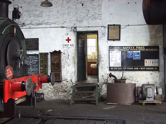 Tanr_Shed_Office_01