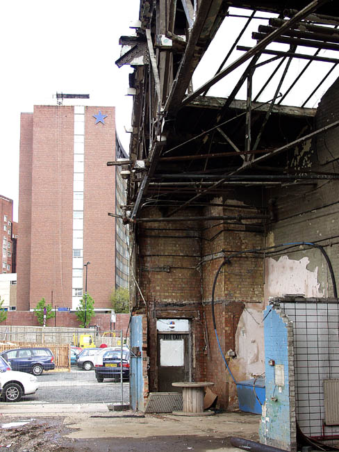 Wloo_Gallowgate_Bus_Brewery